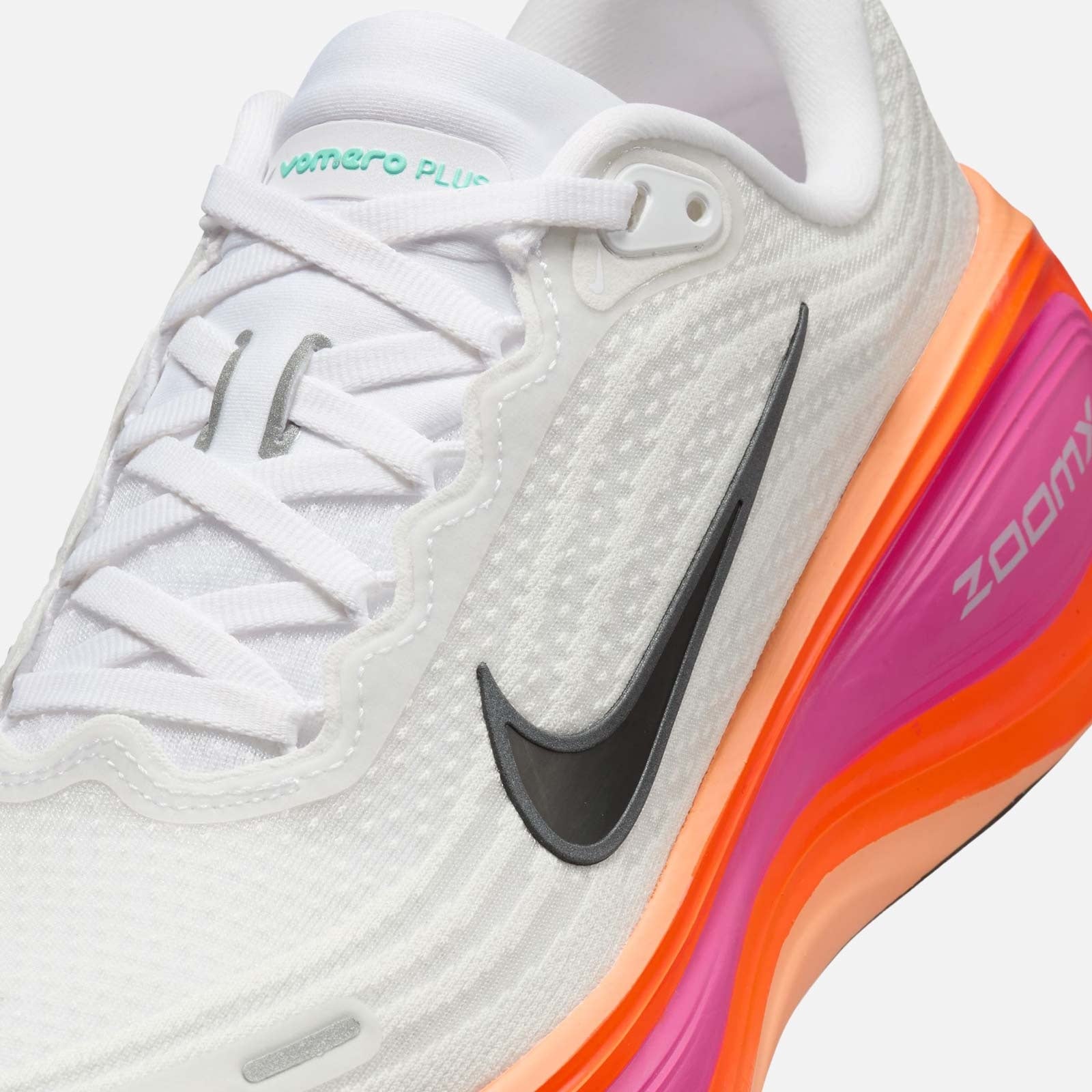 Vomero Plus Fire Pink HV8154 104