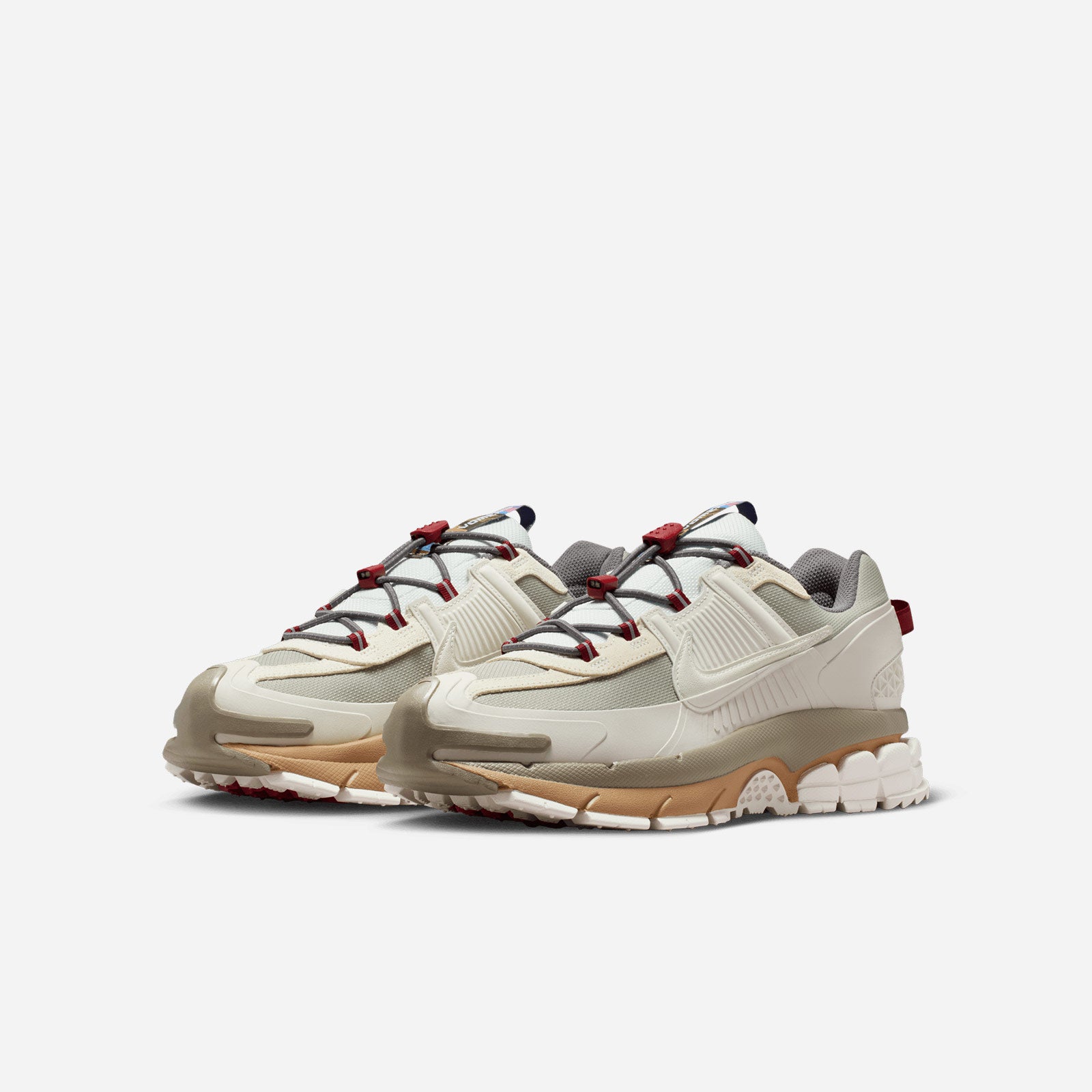 Zoom Vomero Roam IQ1126 317