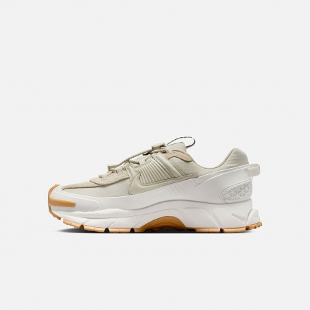 Nike Zoom Vomero Roam HQ2181-100