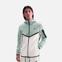 Casaco com capuz de fecho integral Nike Tech Windrunner HV0949-020