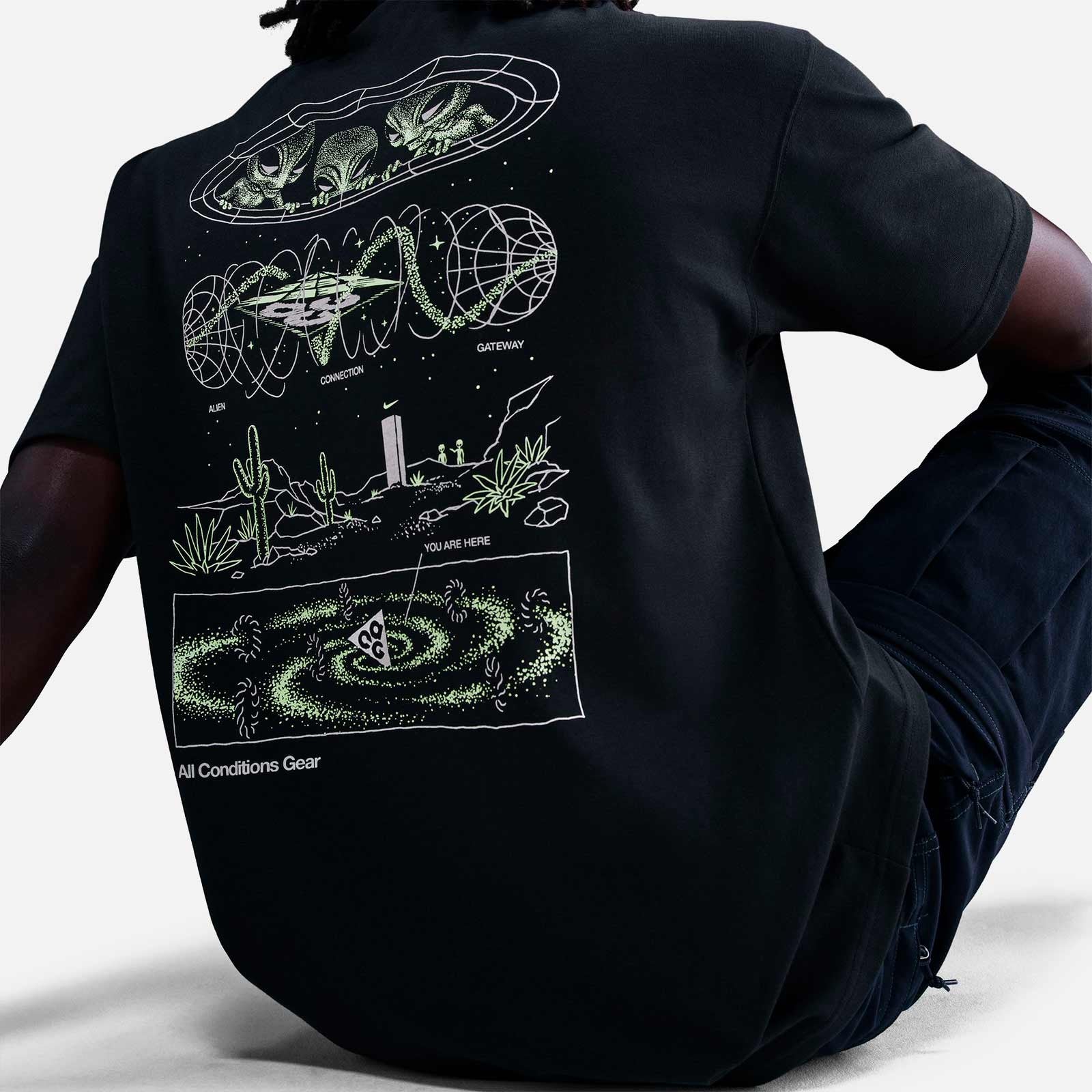 ACG Mystery Lights T Shirt HV2172 010