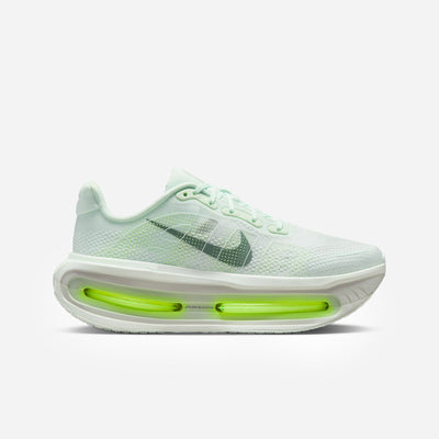 Vomero Premium Barely Volt HQ2050 300