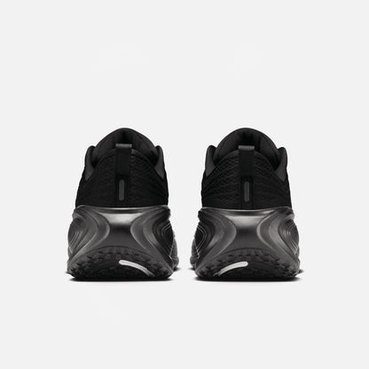 Vomero Plus Black IO4482 002