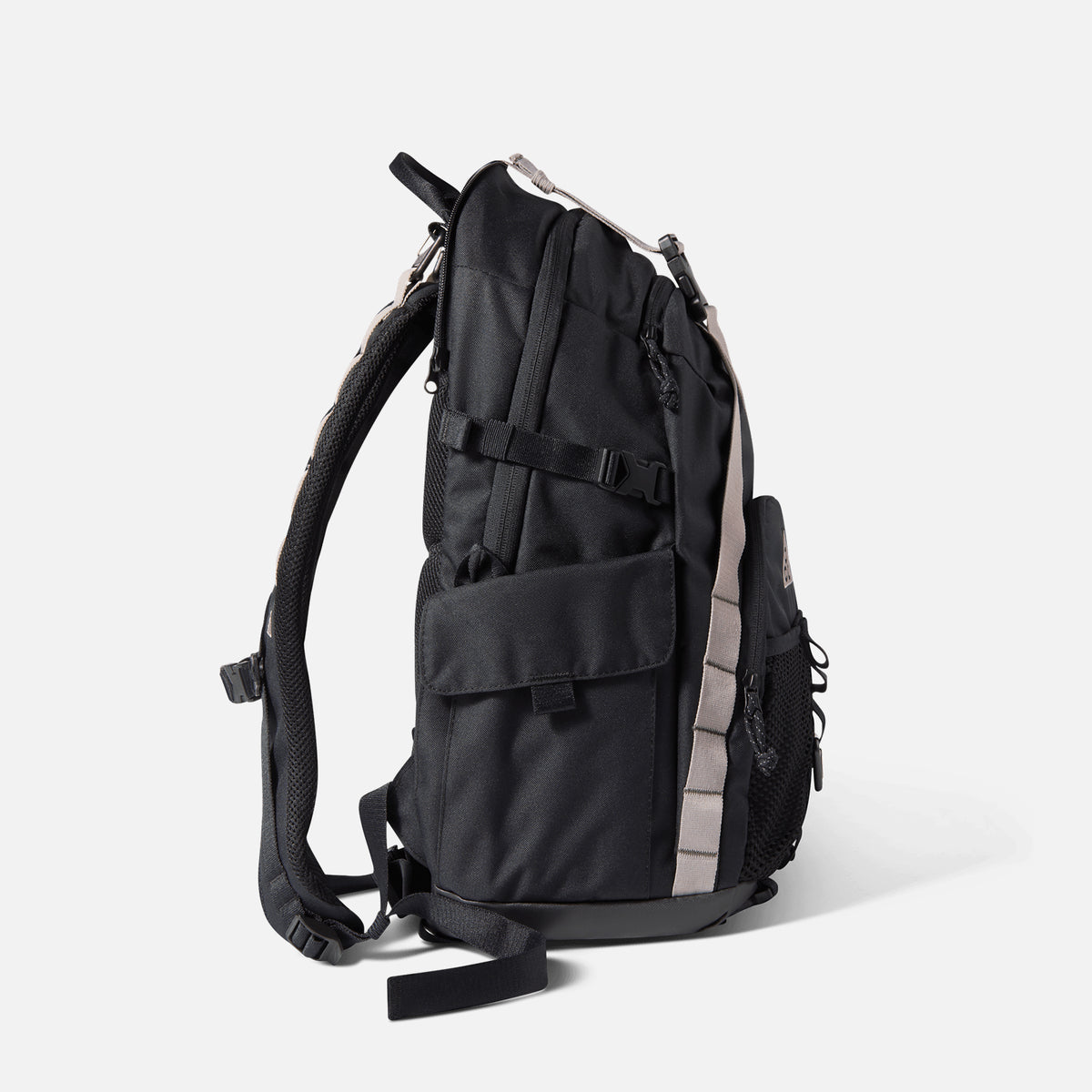 Mochila Nike ACG Daymax HJ8178-010
