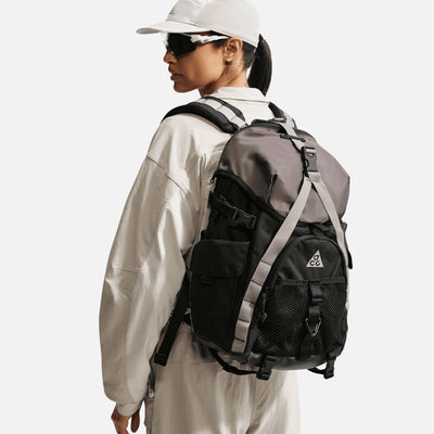 Mochila Nike ACG Daymax HJ8178-010