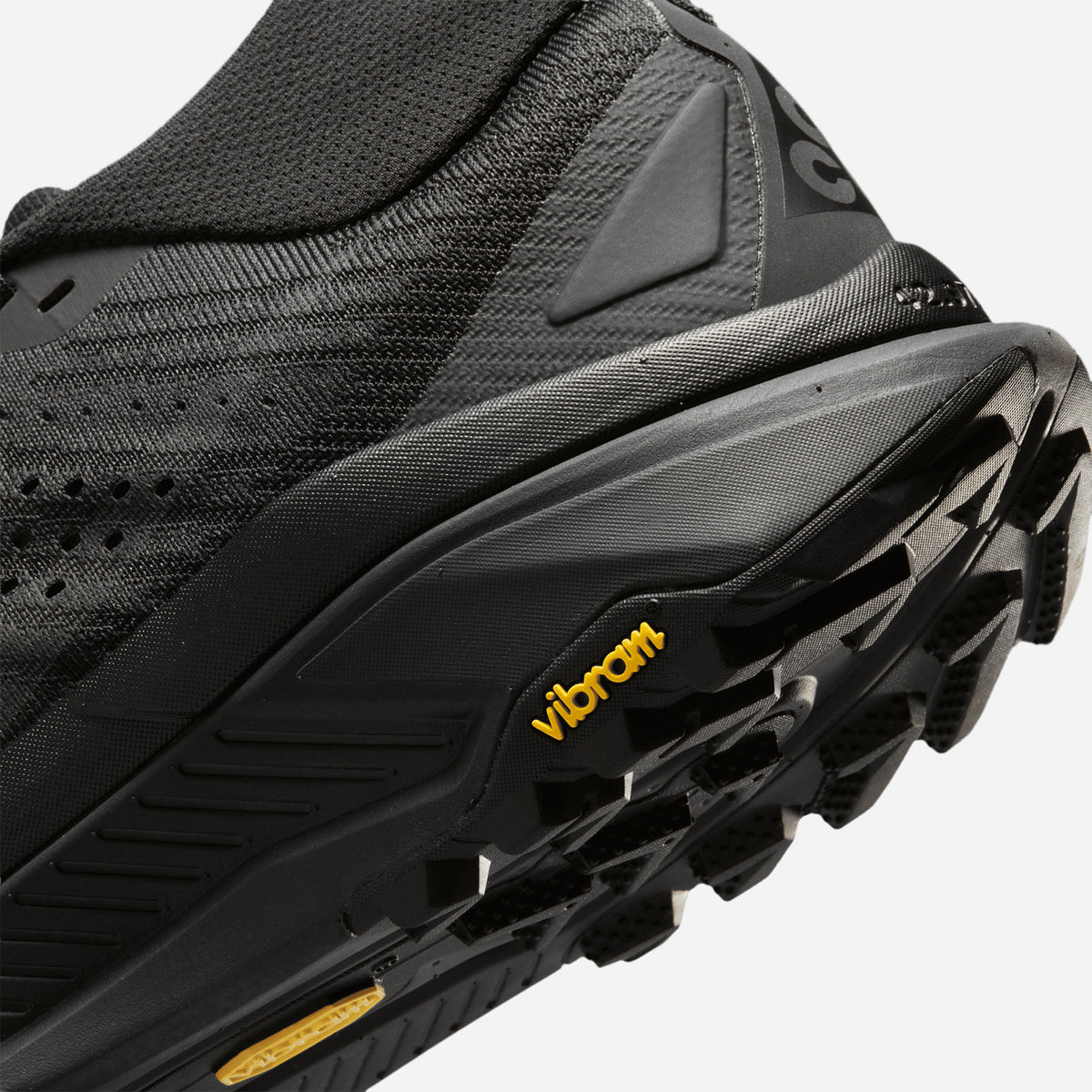 Nike ACG Zegama Trail HV8113-002