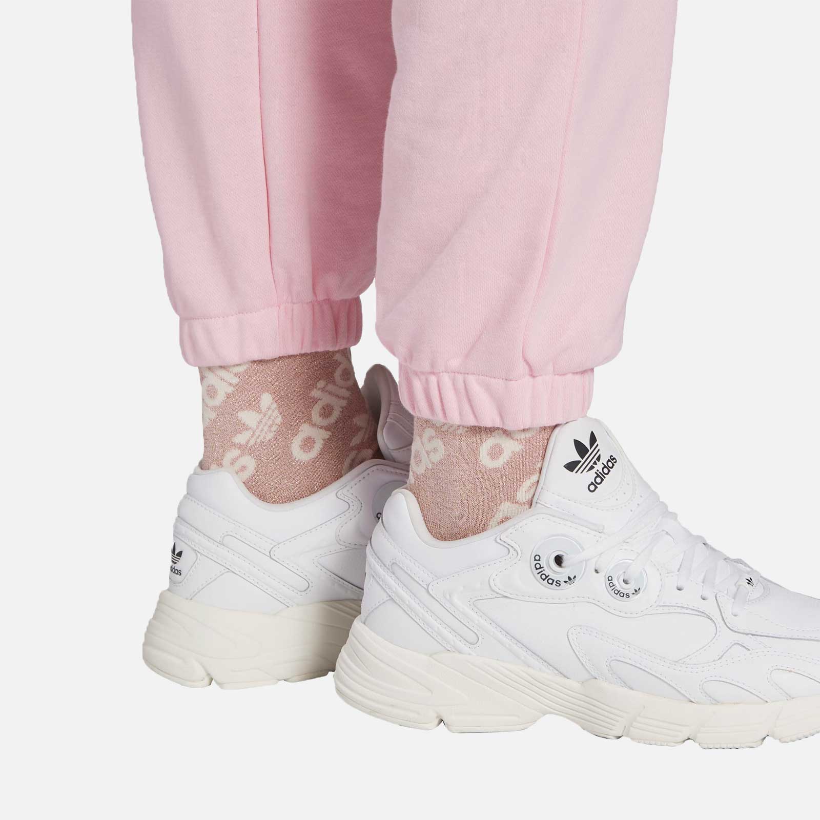 HM4873 Track Pants
